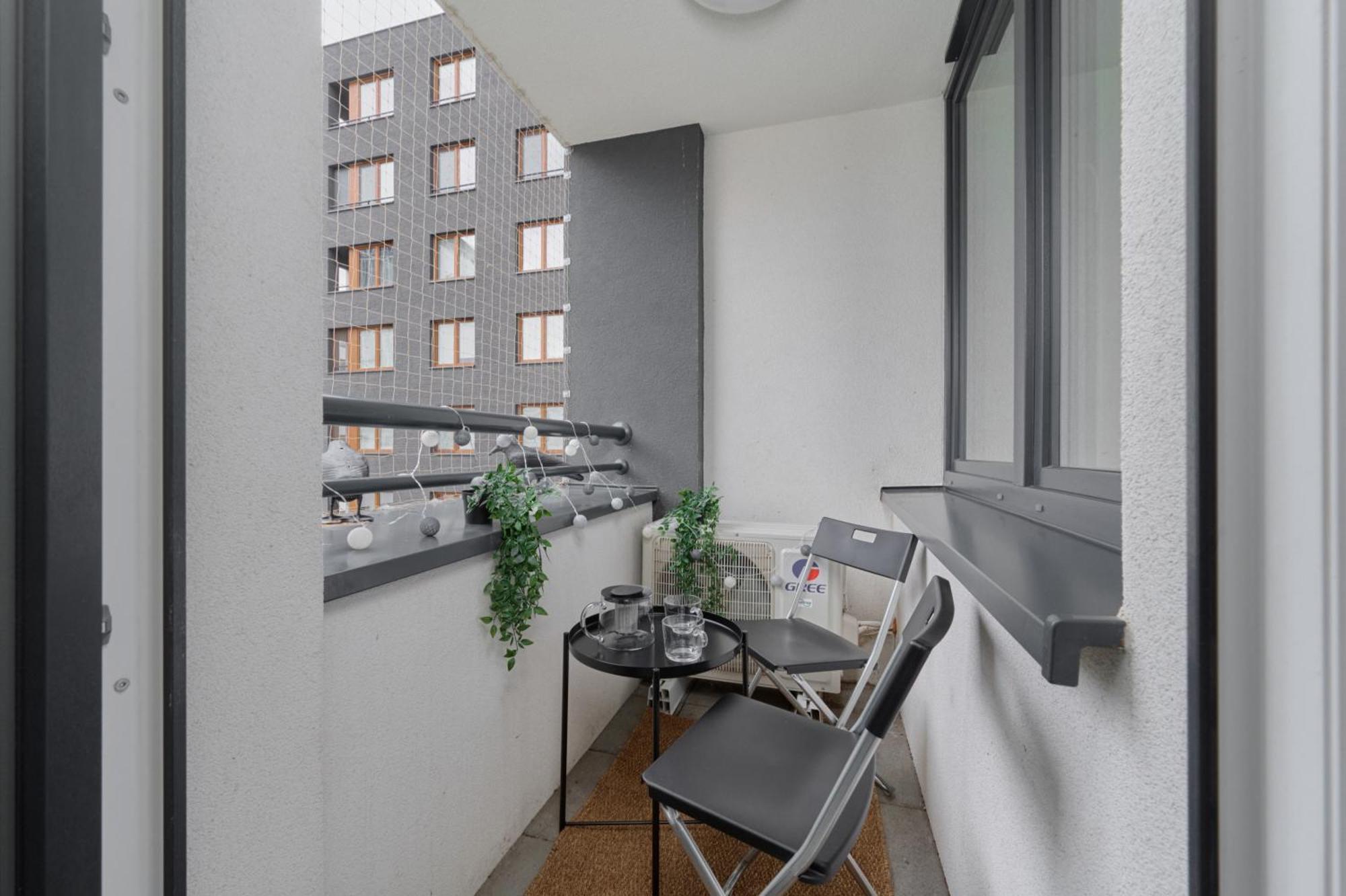 Luxurious Apartments With Balcony & Parking Gwiazdzista Wroclaw By Noclegi Renters Exterior foto